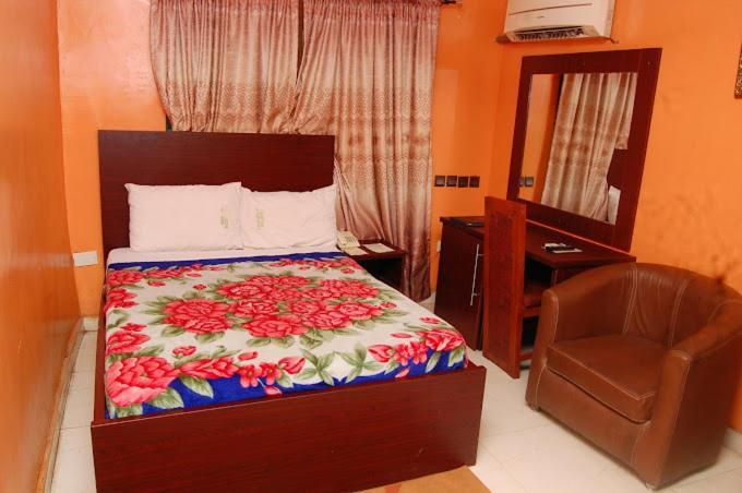 Scrolab Executive Hotels Ibadan Ngoại thất bức ảnh