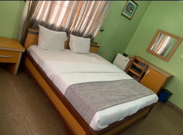 Scrolab Executive Hotels Ibadan Ngoại thất bức ảnh